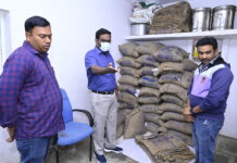 రాంపూర్ లో జ్యోతిబాపూలే పాఠశాలను తనిఖీ చేసిన కలెక్టర్